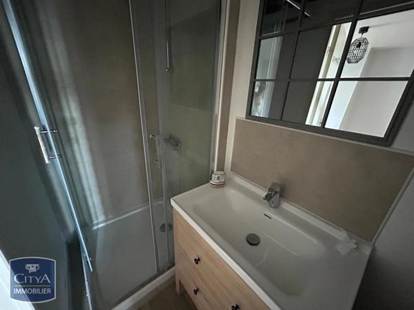 Appartement à louer 2 pièces 29.25m² Saint-Quentin (02100)