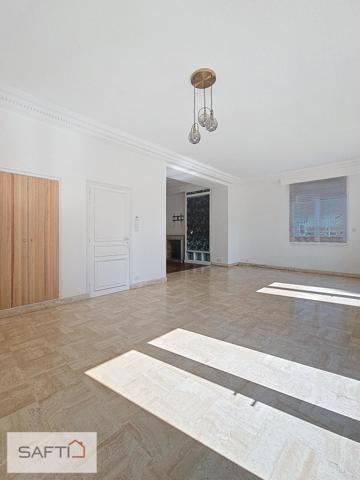 Maison de Maitre 197 m2 9 pièces