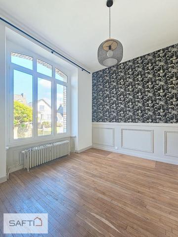 Maison de Maitre 197 m2 9 pièces