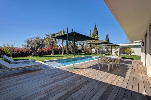 Vente Maison de luxe Aix-en-Provence 8 Pièces 240 m²