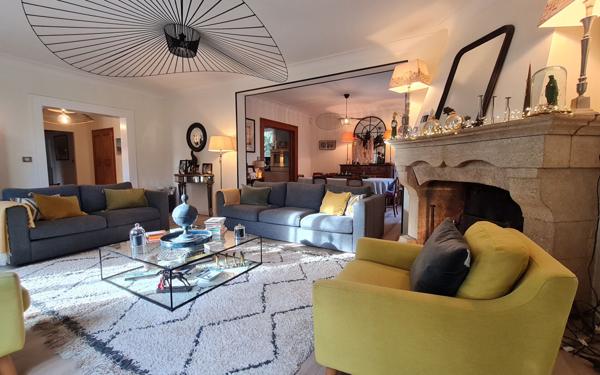 Maison à vendre    8 pièces • 230 m2 Rochefort-du-Gard