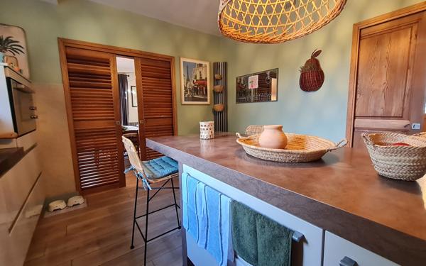 Maison à vendre    8 pièces • 230 m2 Rochefort-du-Gard