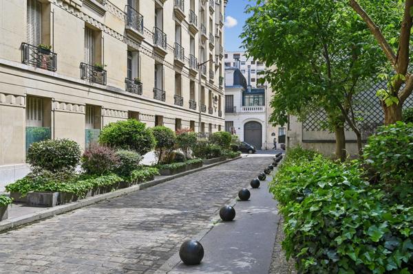 Vente Appartement de luxe Paris 16 2 Pièces 65.84 m²
