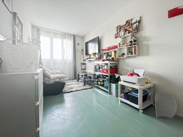 Appartement Saint Fargeau Ponthierry 4 pièce(s) 3 CHAMBRES 76.2 m2