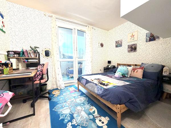 Appartement Saint Fargeau Ponthierry 4 pièce(s) 3 CHAMBRES 76.2 m2