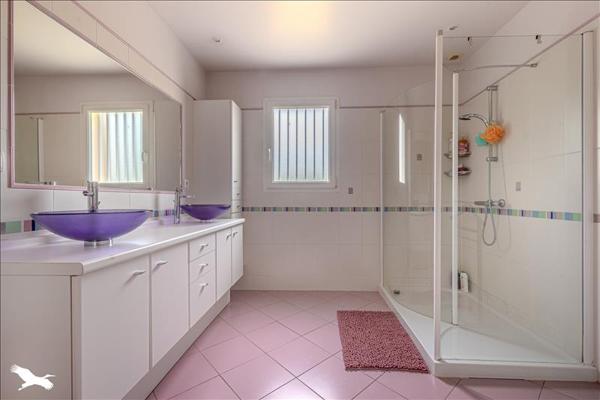 Maison à vendre |  Brigueuil |  6 pièces | 225 m²