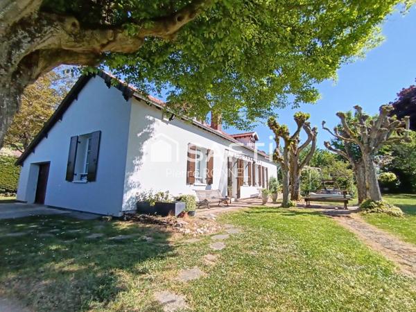 Belle maison de Plain-pied  - 3 chambres sur terrain de 2 500 m²