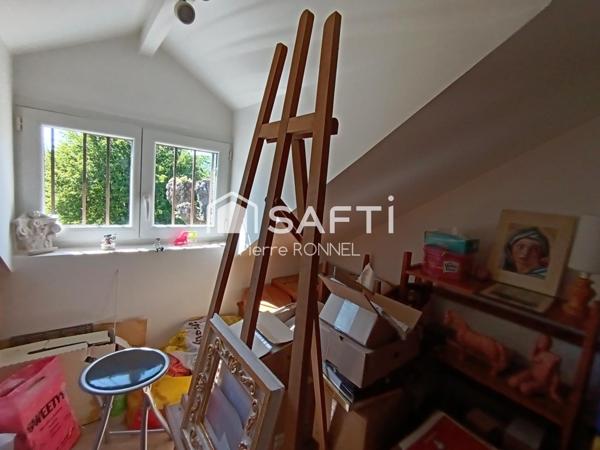 Belle maison de Plain-pied  - 3 chambres sur terrain de 2 500 m²