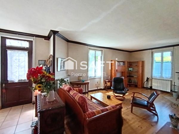 Belle maison de Plain-pied  - 3 chambres sur terrain de 2 500 m²