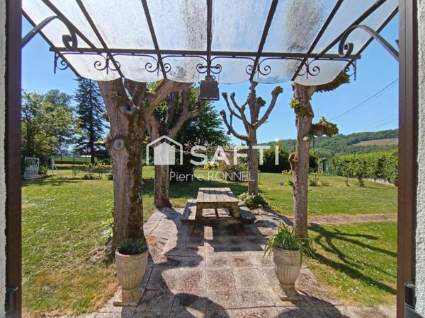 Belle maison de Plain-pied  - 3 chambres sur terrain de 2 500 m²