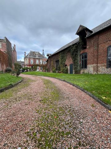 Élégant hôtel particulier implanté sur une superbe parcelle de 1 560 m².
