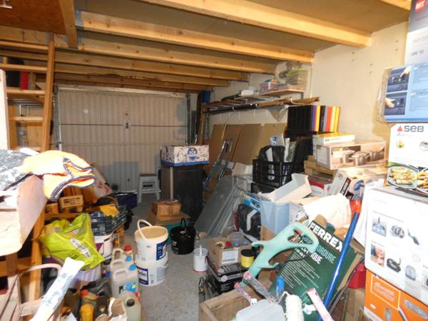 Villa 4 faces plain pied 100m² avec garage sur terrain piscinable de 859m²