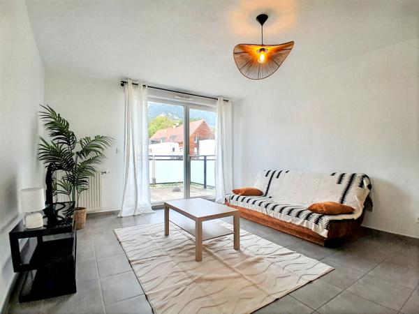 T2 MEUBLÉ – 47,03 m² – BONNEVILLE – BALCON, PISCINE & PARKING EN SOUS-SOL
