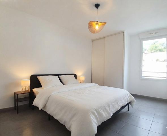 T2 MEUBLÉ – 47,03 m² – BONNEVILLE – BALCON, PISCINE & PARKING EN SOUS-SOL