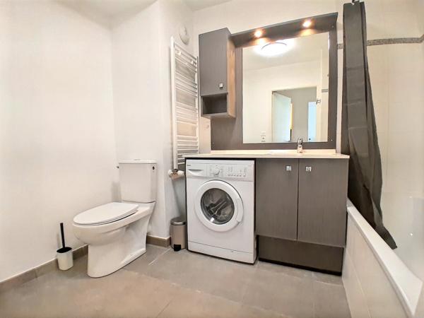 T2 MEUBLÉ – 47,03 m² – BONNEVILLE – BALCON, PISCINE & PARKING EN SOUS-SOL