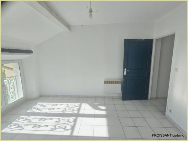 Montélimar – Appartement 3 pièces en duplex, dernier étage avec ascenseur d’une résidence historique de standing