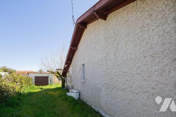 VENTE IMMO-INTERACTIF- ANDERNOS LES BAINS (33510) 12, avenue de Comte -
Une maison à rénover e...