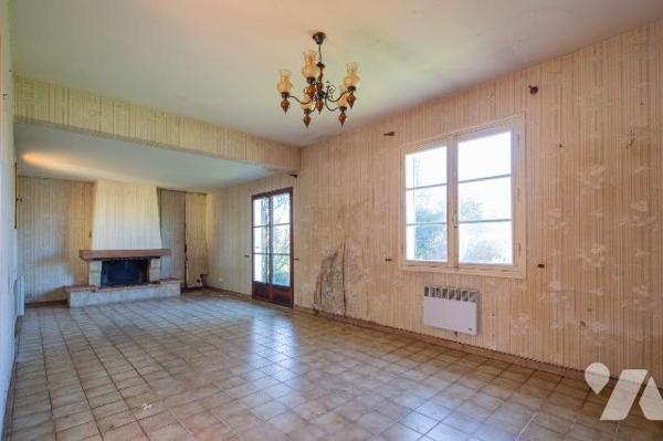 VENTE IMMO-INTERACTIF- ANDERNOS LES BAINS (33510) 12, avenue de Comte -
Une maison à rénover e...