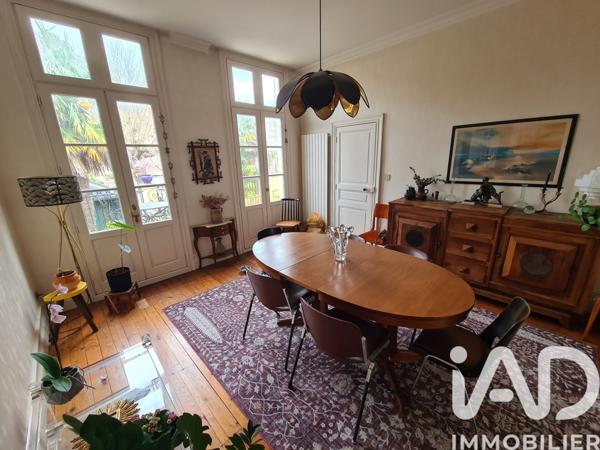 Maison à vendre 14 pièces 319 m² Rochefort