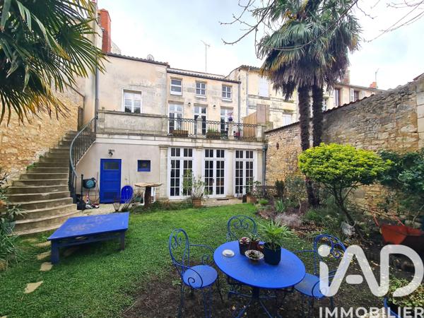 Maison à vendre 14 pièces 319 m² Rochefort