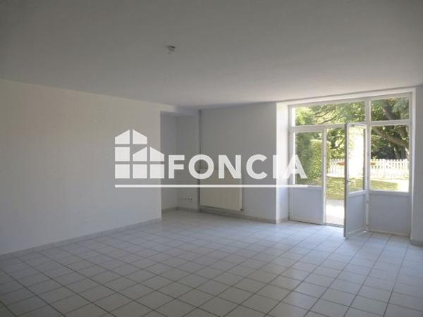 Location Appartement 3 pièces 77 m² - 2 RUE SAINT ROBERT Saint Egreve 38120