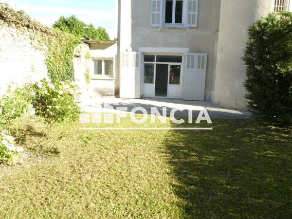 Location Appartement 3 pièces 77 m² - 2 RUE SAINT ROBERT Saint Egreve 38120