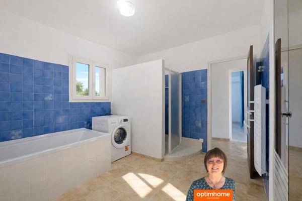 A vendre à Aigues-Mortes (Gard) : Mas avec Piscine et Appartements Locatifs