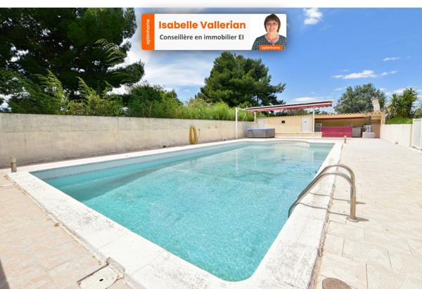 A vendre à Aigues-Mortes (Gard) : Mas avec Piscine et Appartements Locatifs