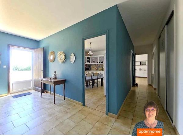 A vendre à Aigues-Mortes (Gard) : Mas avec Piscine et Appartements Locatifs