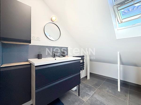 Maison Voisins Le Bretonneux 7 pièces, 5/6 chambres 146 m2 - 176m²  au sol.