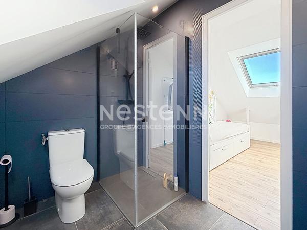 Maison Voisins Le Bretonneux 7 pièces, 5/6 chambres 146 m2 - 176m²  au sol.