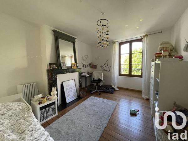 Maison 7 pièces de 210 m² à Mussy-sur-Seine (10250)