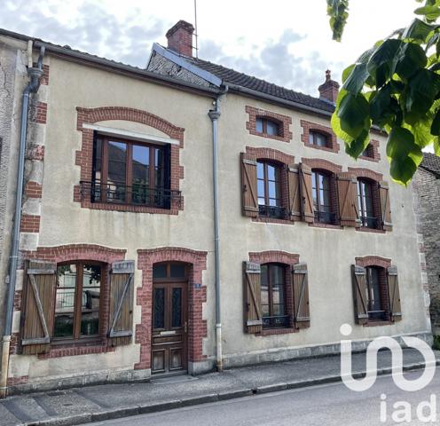 Maison 7 pièces de 210 m² à Mussy-sur-Seine (10250)