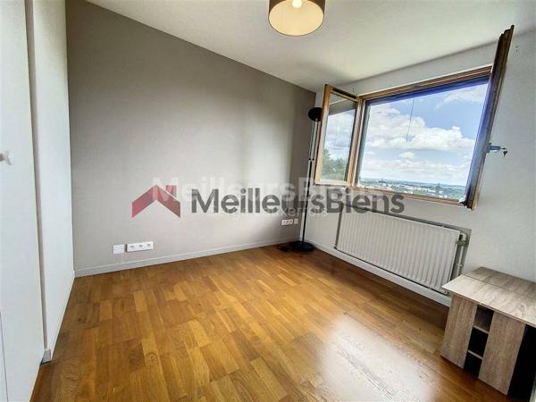 NEUILLY PLAISANCE PARC DES COTEAUX D'AVRON