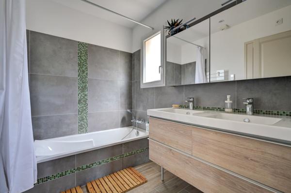 Vente Maison de luxe Bouc-Bel-Air 5 Pièces 172 m²