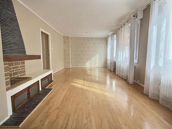 Appartement à vendre à Lens centre-ville 60 m² ? Ancien T3 ? avec Cave ? Proche gare