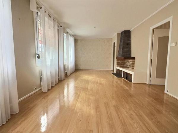 Appartement à vendre à Lens centre-ville 60 m² ? Ancien T3 ? avec Cave ? Proche gare
