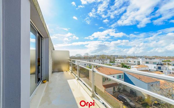 Appartement à vendre    1 pièce •  La Rochelle