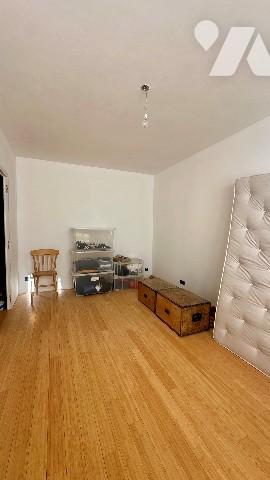 Appartement 81m² env. situé à VENISSIEUX rue Ernest Renan / Av Pressensé + cave + garage extérieur