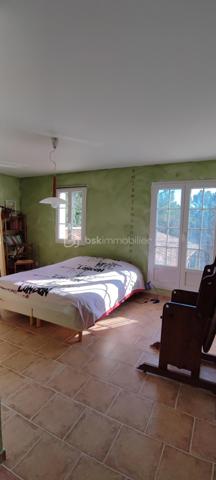 Maison traditionnelle de 250 m²