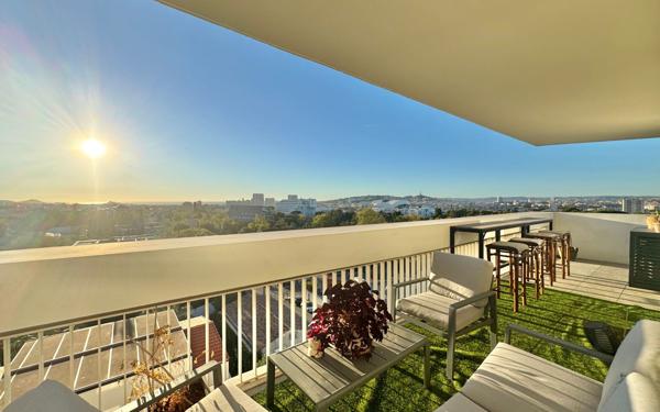 Appartement à vendre    4 pièces • 80,75 m2 Marseille 9