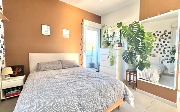 Appartement à vendre    4 pièces • 80,75 m2 Marseille 9