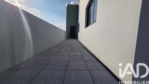 Immeuble à vendre 1 040 m² L'Étang-Salé