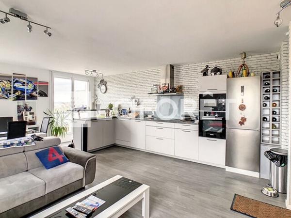 Location appartement près de CHALONS EN CHAMPAGNE - 2 pièce(s) - 57 m² - 650 €/mois