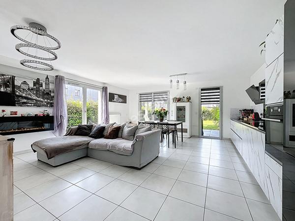 Spacieux appartement 4 pièces de 98 m² à vendre sur Epagny Metz-Tessy, avec terrasse, jardin, cave et parking