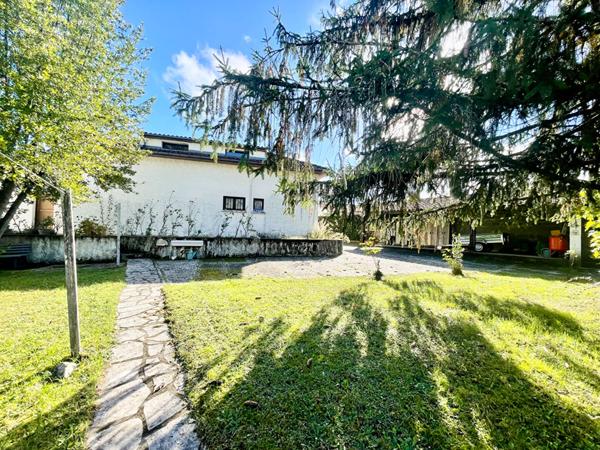 Maison Pessac intra rocade 7 pièces 150 m2 4 chambres sur 1393m² de terrain