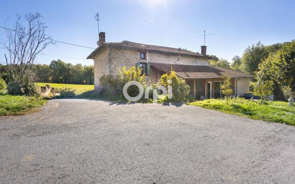 Maison à vendre    5 pièces • 160,73 m2 Saint-Laurent-sur-Gorre