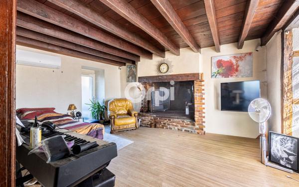 Maison à vendre    5 pièces • 160,73 m2 Saint-Laurent-sur-Gorre