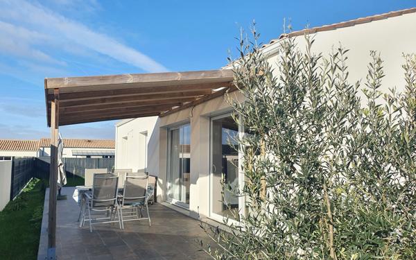 Maison à vendre    3 pièces •  Le Gué-d'Alleré