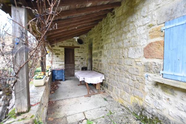 Maison 52 m², 3 pièces, jardin, caves.